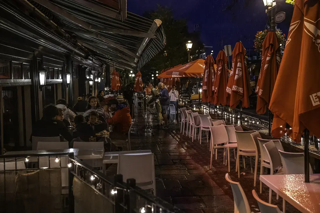 Terrace seating